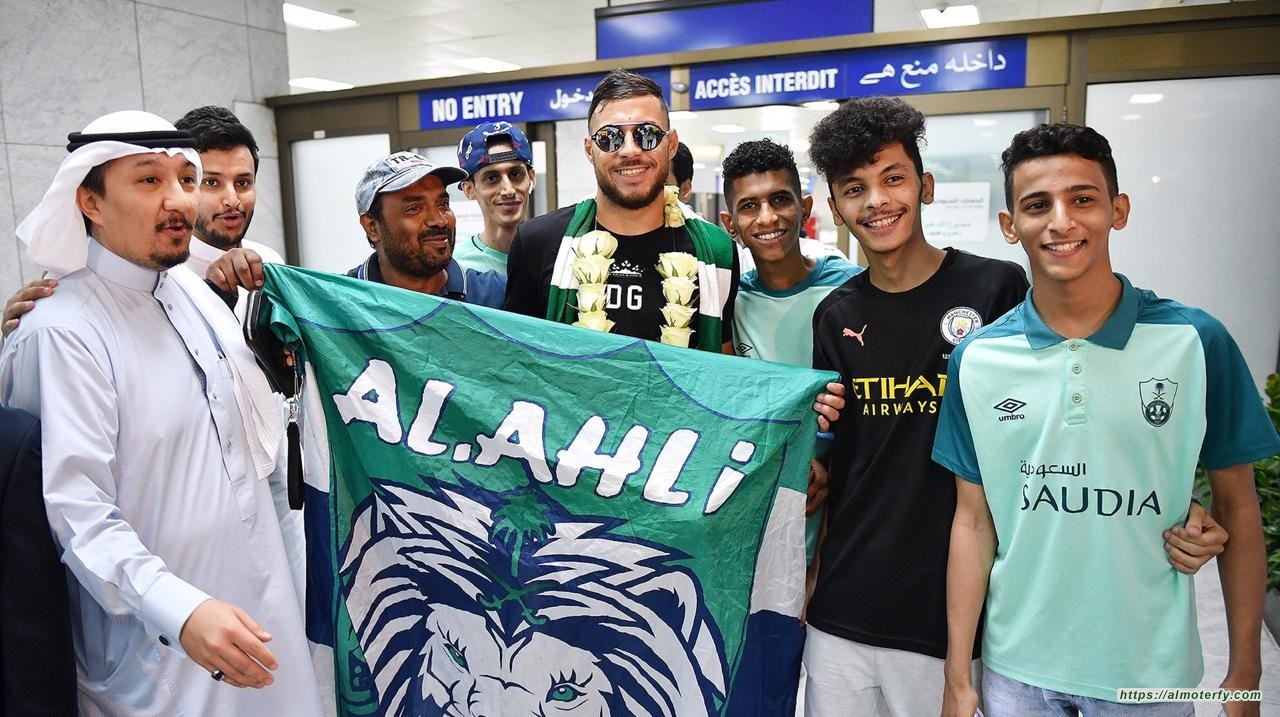 جماهير الاهلي تستفبل الجزائري بلايلي